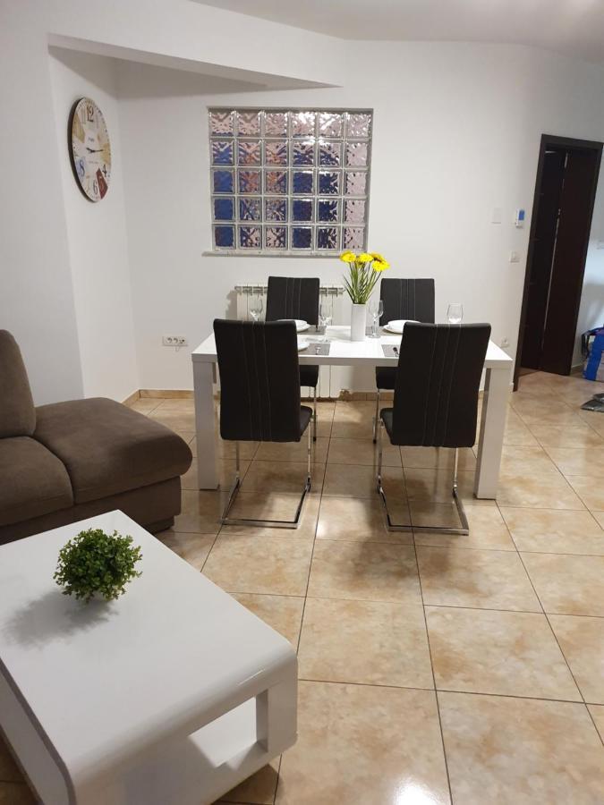 קופר Apartma Maja, Mateja מראה חיצוני תמונה